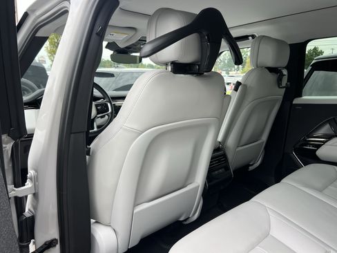 Used 2024 Land Rover Range Rover Sport SE AWD/4WD image 34