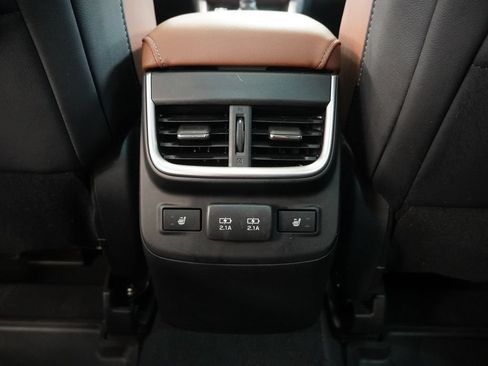 Used 2022 Subaru Outback Touring XT w/ Popular Package #2 AWD/4WD image 33