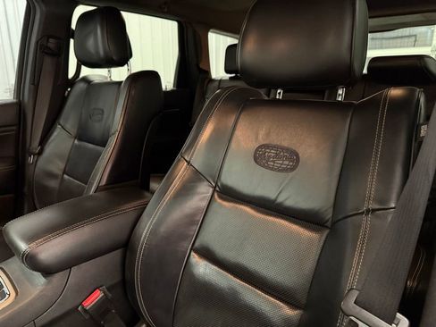Used 2017 Jeep Grand Cherokee Overland image 19
