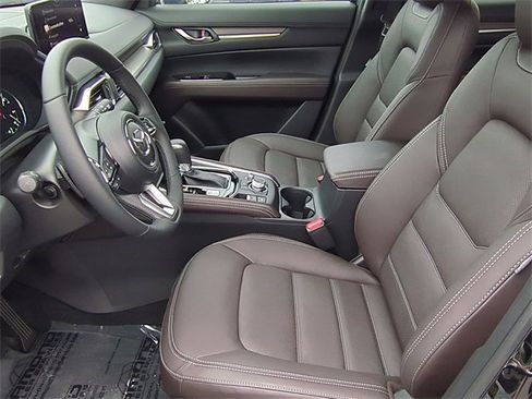 New 2025 MAZDA CX-5 Signature image 15