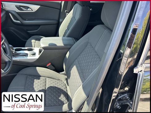Used 2021 Chevrolet Blazer LT FWD image 17