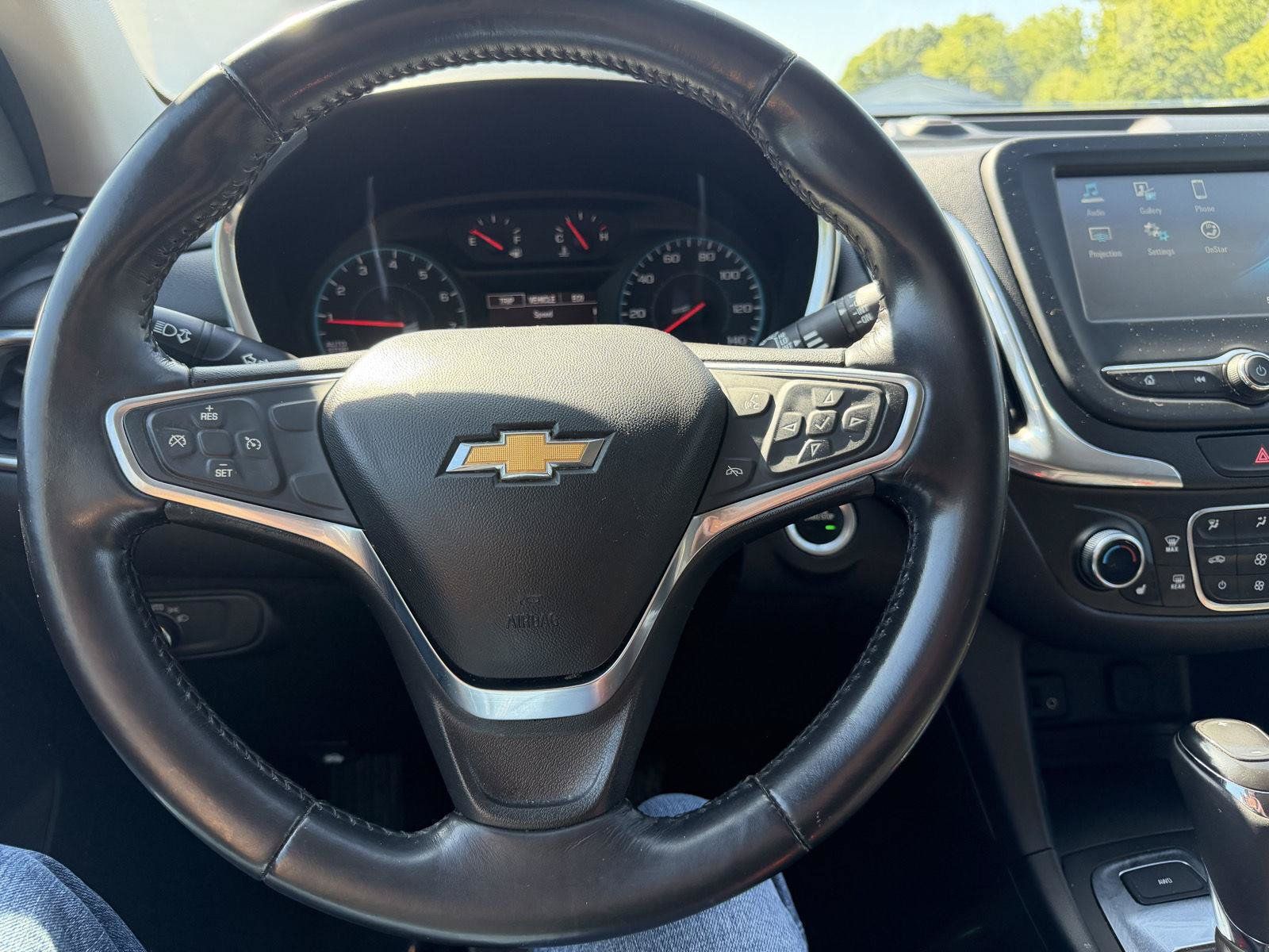 Used 2018 Chevrolet Equinox LT AWD/4WD image 11