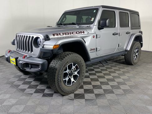 Used 2019 Jeep Wrangler Unlimited Rubicon AWD/4WD image 2