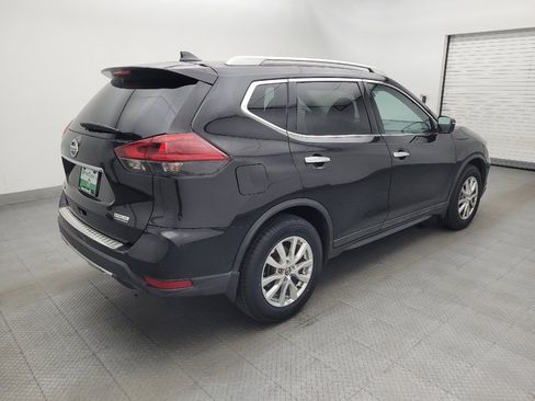 Used 2020 Nissan Rogue S w/ Special Edition Package FWD image 9