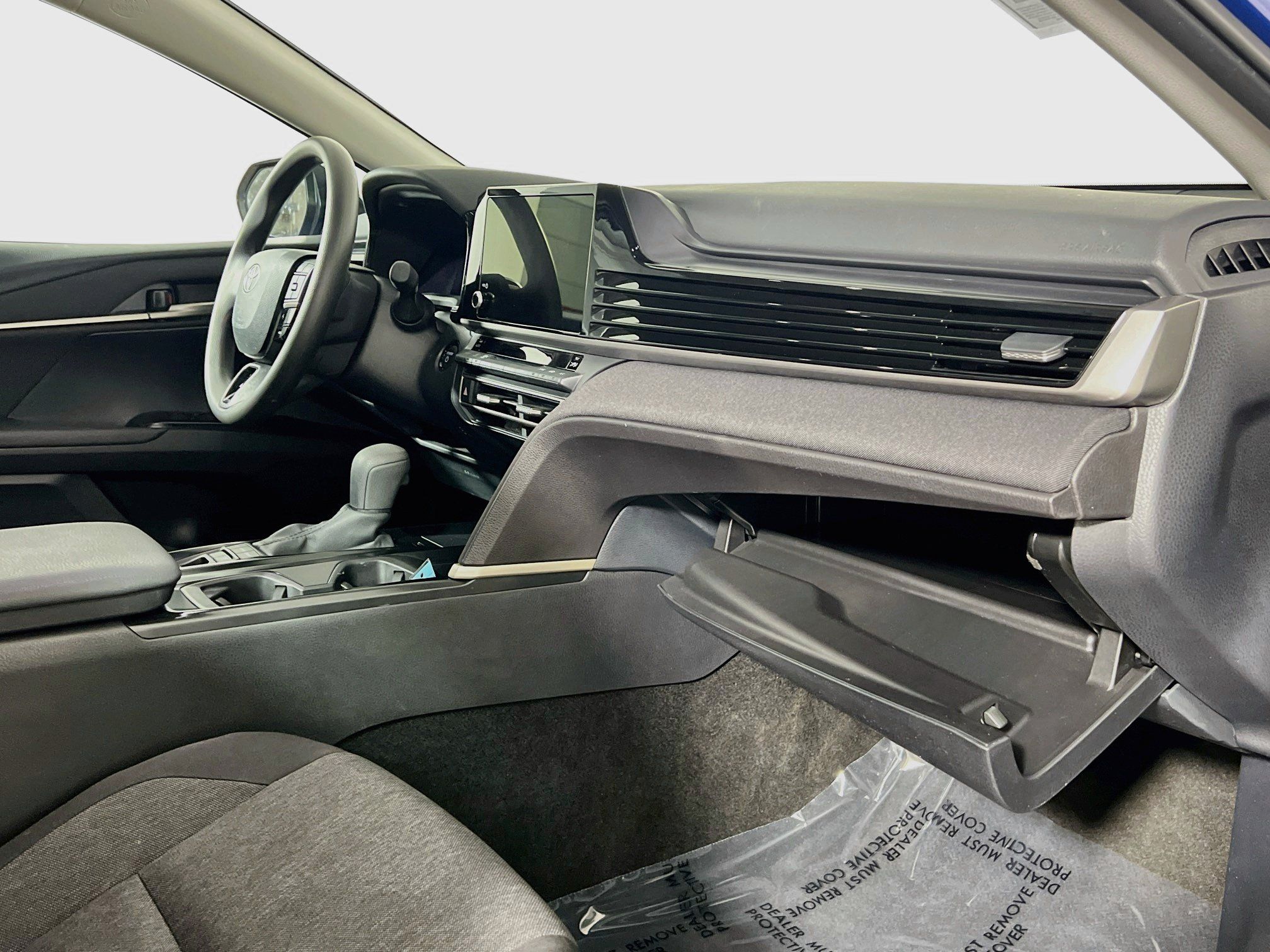 Used 2026 Toyota Camry LE FWD image 35