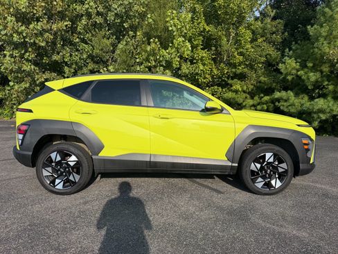 Used 2024 Hyundai Kona SEL AWD/4WD image 16