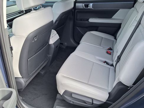 New 2025 Hyundai Santa Fe SEL AWD/4WD image 11