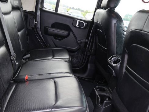 Used 2022 Jeep Wrangler Unlimited Sport AWD/4WD image 16