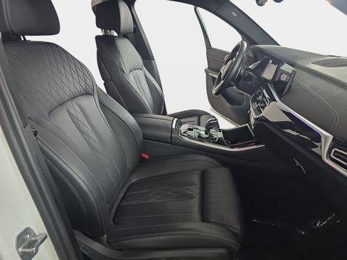 Certified 2023 BMW X5 xDrive40i w/ Executive Package image 10
