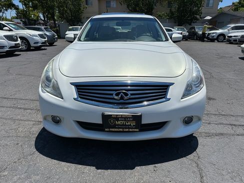 Used 2010 INFINITI G37 Journey w/ Premium Pkg RWD image 2