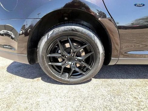 Used 2013 Ford Taurus Limited FWD image 20