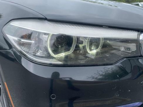 Used 2019 BMW 530i xDrive AWD/4WD image 11