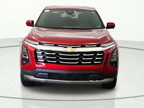 Used 2025 Chevrolet Equinox LT w/ Safety and Technology Package FWD image 2