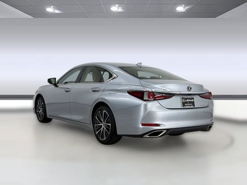 Certified 2025 Lexus ES 350 w/ Premium Package FWD image 3