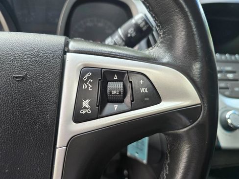Used 2017 Chevrolet Equinox Premier w/ Enhanced Convenience Package AWD/4WD image 26