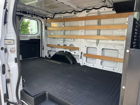 Used 2024 Ford Transit 250 Low Roof w/ Exterior Upgrade Package RWD image 12