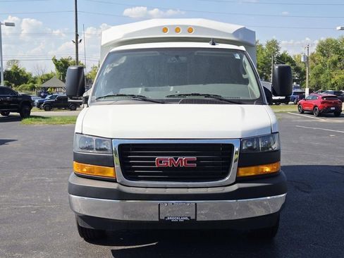 New 2025 GMC Savana 3500 w/ Power Convenience Package RWD image 8