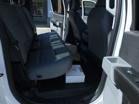 New 2026 Ford F350 XL w/ XL Chrome Package AWD/4WD image 12