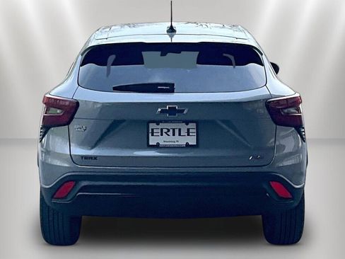 Used 2024 Chevrolet Trax RS image 6