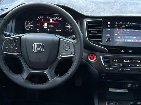 Certified 2023 Honda Passport TrailSport image 27