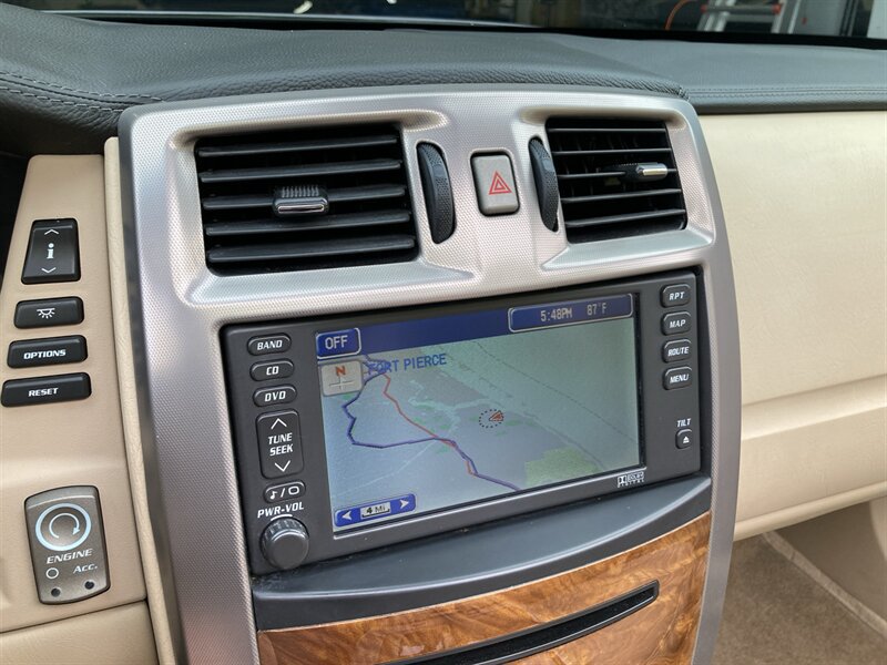 Used 2009 Cadillac XLR RWD image 24