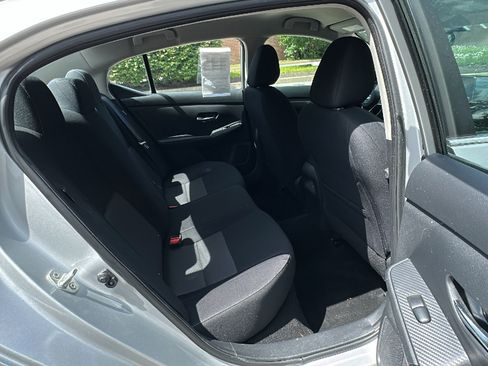 Certified 2023 Nissan Sentra SV w/ All-Weather Package FWD image 24