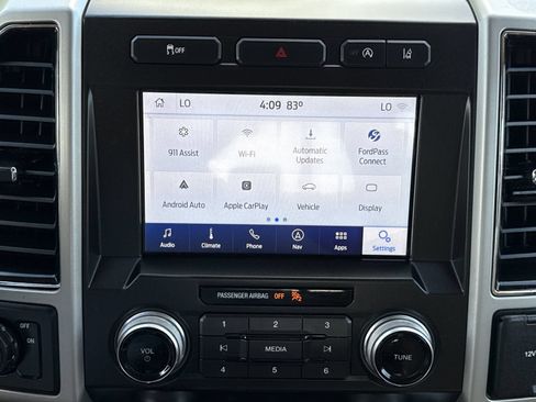 Used 2020 Ford F150 Lariat w/ Equipment Group 502A Luxury RWD image 27