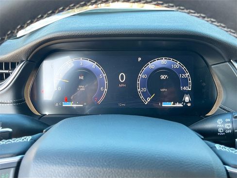 New 2025 Jeep Grand Cherokee L Altitude image 12