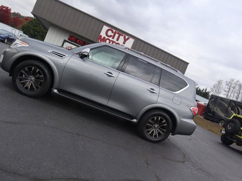 Used 2017 Nissan Armada Platinum image 14