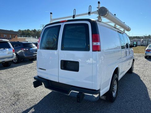 Used 2020 Chevrolet Express 2500 w/ Driver Convenience Package image 9