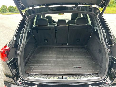 Used 2016 Porsche Cayenne AWD/4WD image 19