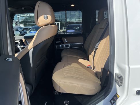 Certified 2025 Mercedes-Benz G 63 AMG 4MATIC image 33