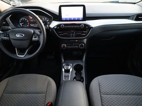 Used 2020 Ford Escape SE image 14