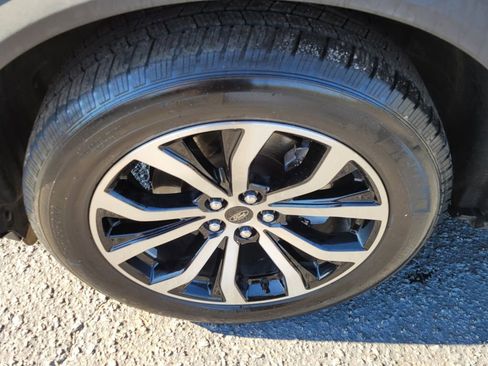 Used 2020 Ford Explorer ST w/ Premium Technology Package image 17