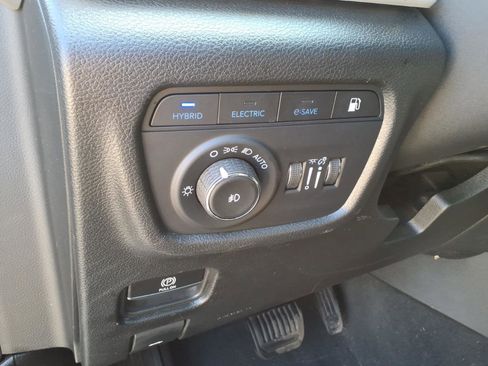 Used 2024 Jeep Grand Cherokee Limited 4xe AWD/4WD image 10