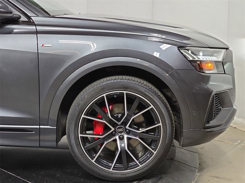 Used 2023 Audi Q8 Premium Plus w/ Premium Plus Package image 11