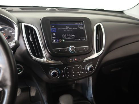 Used 2023 Chevrolet Equinox LT w/ Driver Convenience Package image 5