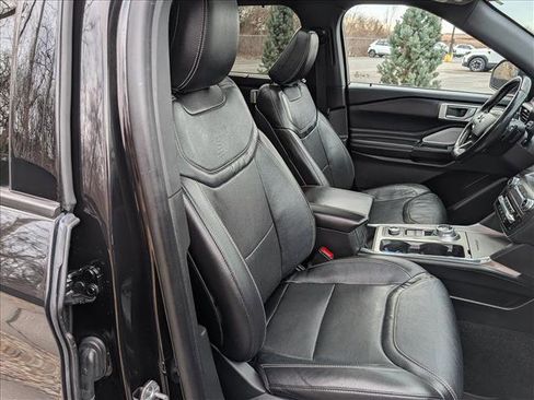 Used 2020 Ford Explorer ST w/ Premium Technology Package image 11