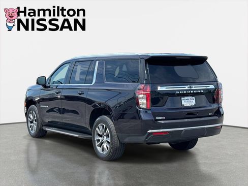Used 2022 Chevrolet Suburban LT w/ LT Signature Plus Package AWD/4WD image 4