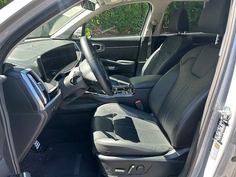 Used 2024 Kia Sorento SX FWD image 6
