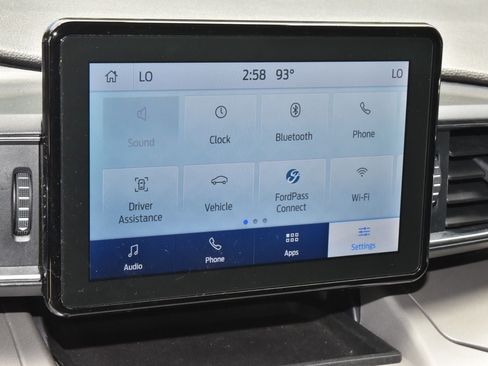 Used 2024 Ford Explorer XLT w/ Equipment Group 202A AWD/4WD image 26