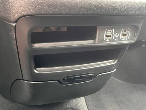 Used 2024 Chrysler Pacifica Touring-L w/ S Appearance Package image 28