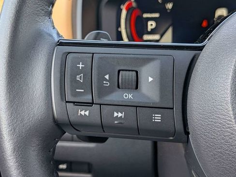 Used 2023 Nissan Rogue Platinum image 24