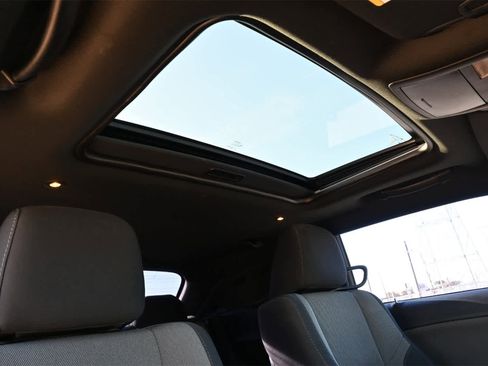 Used 2015 Dodge Challenger R/T w/ Quick Order Package 22B R/T image 22