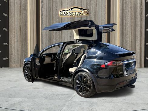 Used 2019 Tesla Model X 75D image 14