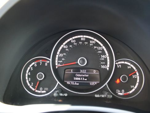 Used 2014 Volkswagen Beetle R-Line image 33