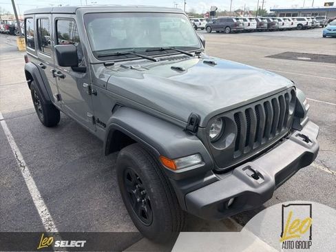 Used 2023 Jeep Wrangler Sport AWD/4WD image 4