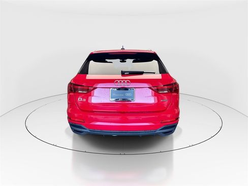 Used 2023 Audi Q3 2.0T Premium Plus w/ Premium Plus Package image 7