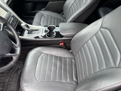 Used 2014 Ford Fusion SE w/ Equipment Group 202A image 20