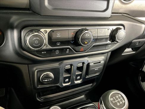 Used 2023 Jeep Wrangler Sport AWD/4WD image 15